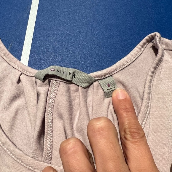 Athleta Ultimate Cross Back Tank Soft Lilac Size Small - Picture 3 of 5